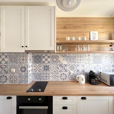 Lovely Apartment With Balcony In Pomorie Old Town By Flat Mаnаger Bagian luar foto